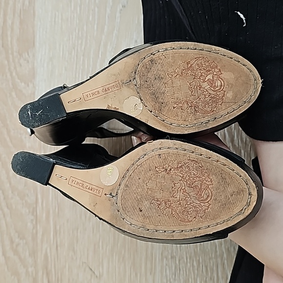 VINCE CAMUTO wedge heels - Picture 4 of 6